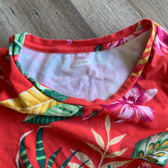 Old Navy Maternity Bodycon Dress - Picture 2 of 2